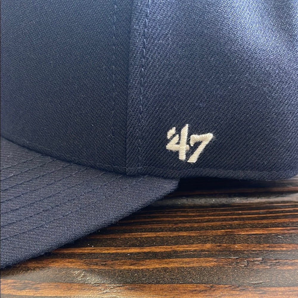 Cleveland Cavaliers Hat - Picture 4 of 8